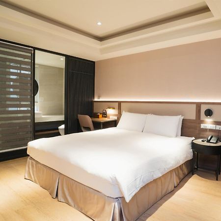 Royal Rose Hotel Zhongshan Тайбэй Экстерьер фото